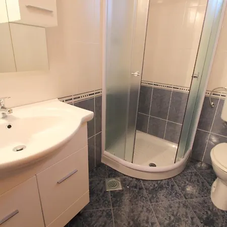 Gogo 2+2 * Novigrad (Istria)