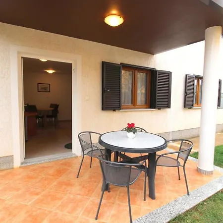Gogo 2+2 Apartment