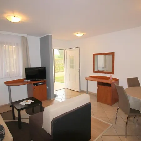 Apartment Gogo 2+2 Novigrad Istria